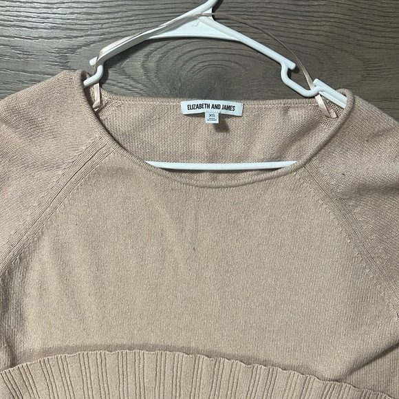 Elizabeth and James Women's Scoop neck sweater, Size XS - Picture 7 of 10